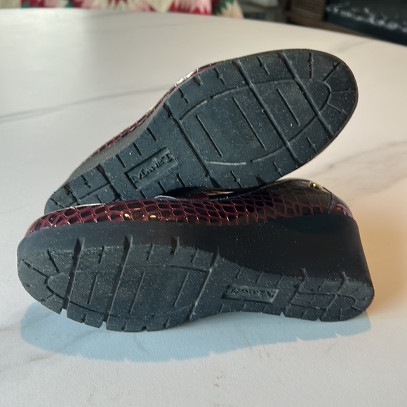 Burgundy Wine Red Loafers Patent Leather Comfortable Wedge Loafers Work Manet - Picture 7 of 9